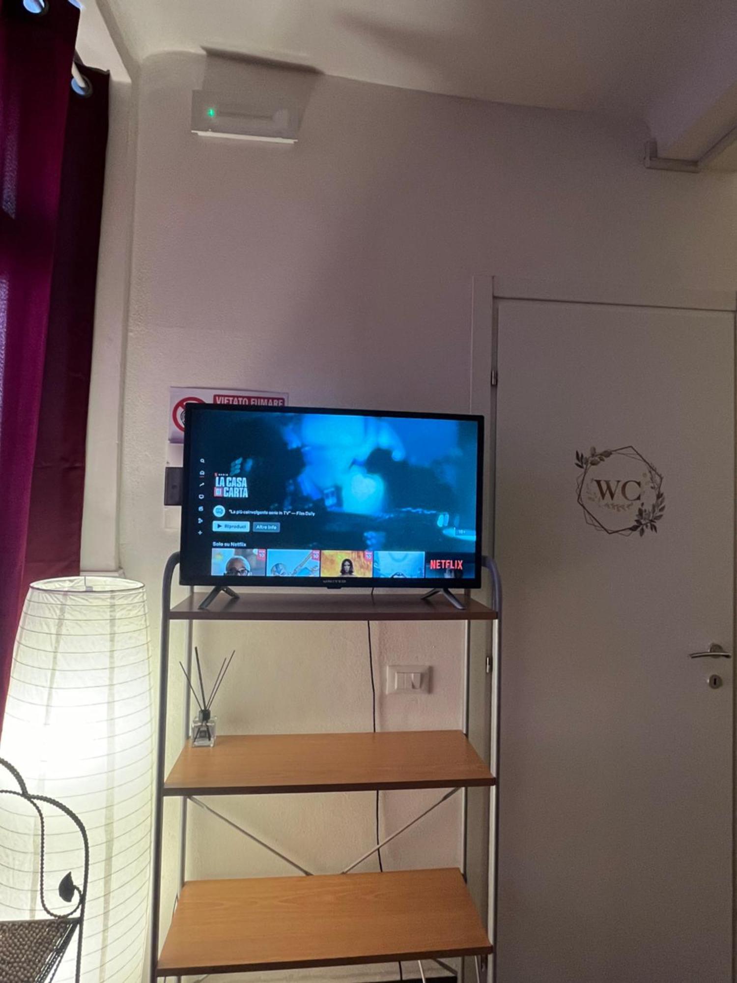 La Depandance A 7 Minuti Dal Mare Apartment Carrara Ngoại thất bức ảnh